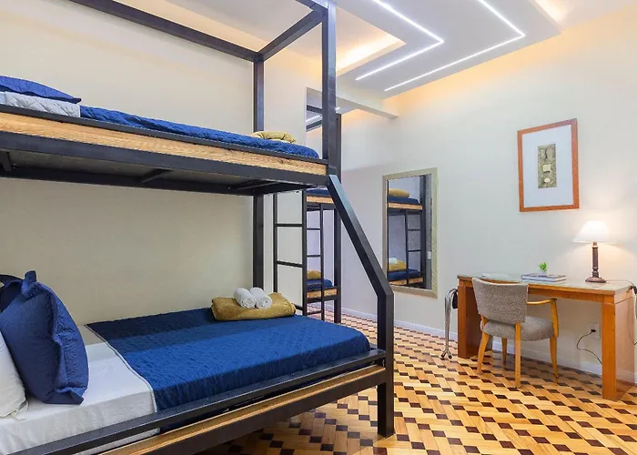 Apartment mit 3 Schlafzimmern auf den oberen Etagen
